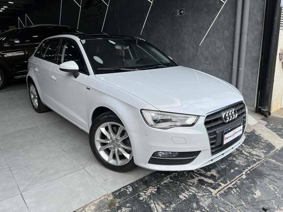 AUDI A3 1.8 TFSI SPORTBACK 16V GASOLINA 4P AUTOMÁTICO AUDI A3 1.8 TFSI SPORTBACK 16V GASOLINA 4P AUTOMÁTICO